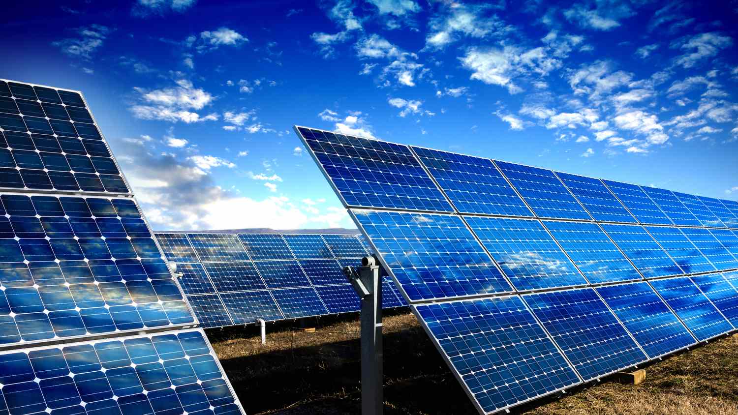 Switch To Solar Power: Benefit From Efficient Solar Panels