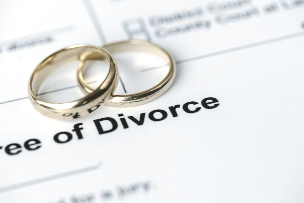 How To Hire A Divorce Lawyer